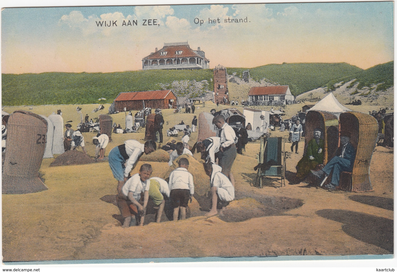 Wijk Aan Zee - Op Het Strand  - (Badhokjes, Kuilen Graven, Kinderen, Hotel) - (Noord-Holland) - Wijk Aan Zee