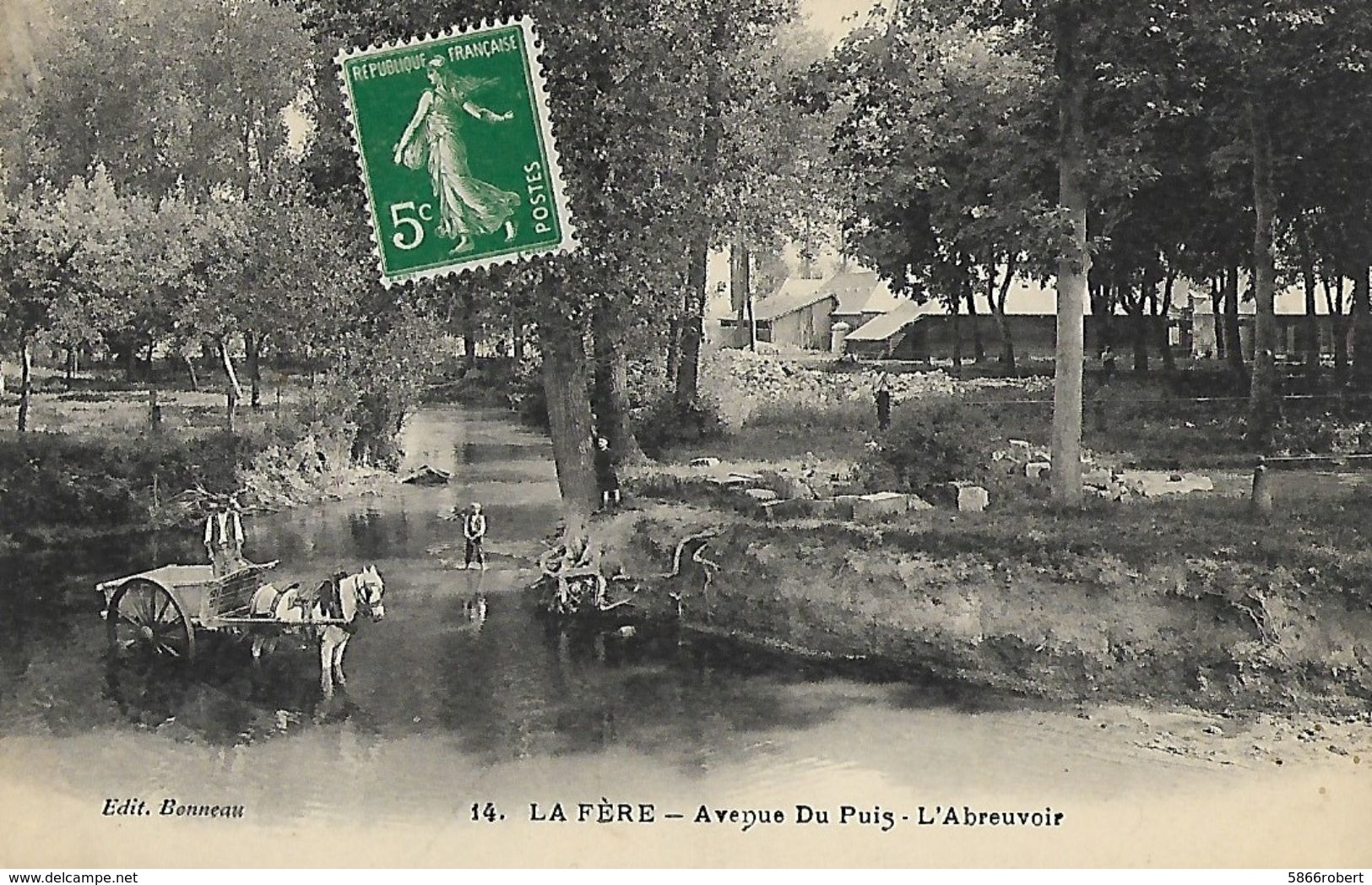 CARTE POSTALE ORIGINALE ANCIENNE : LA FERE EN TARDENOIS AVENUE DU PUIS  L'ABREUVOIR  ANIMEE  AISNE (02) - Fere En Tardenois