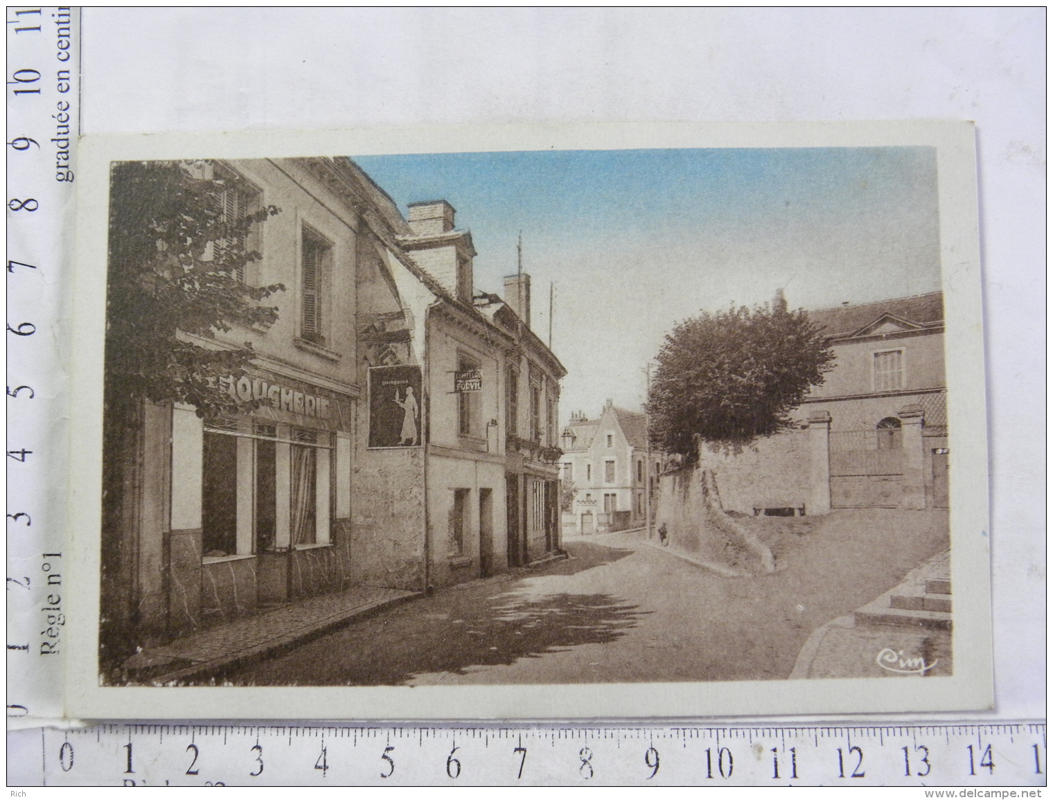 CPA (37) Indre Et Loire - FONDETTES - Le Presbytère Et La Route De Pernay - Fondettes