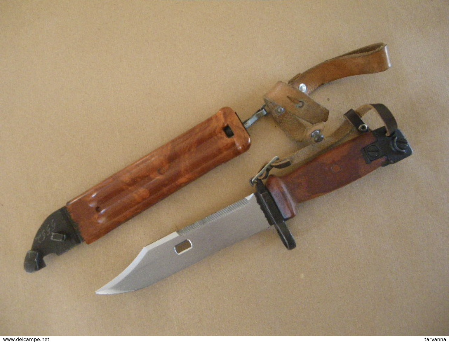 Baïonnette RUSSE AKM2 ( M1959/2 ) - Armes Blanches
