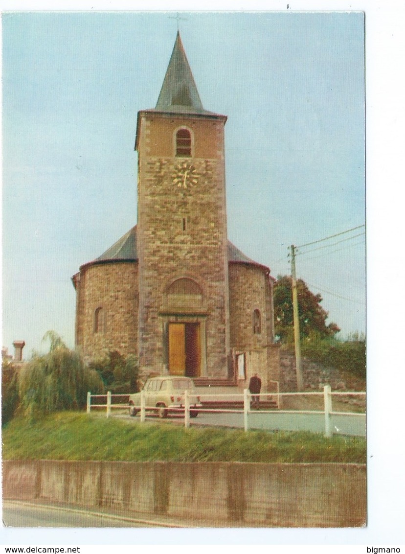 Mont Saint Guibert Eglise ( R4 Renault 4 ) - Mont-Saint-Guibert