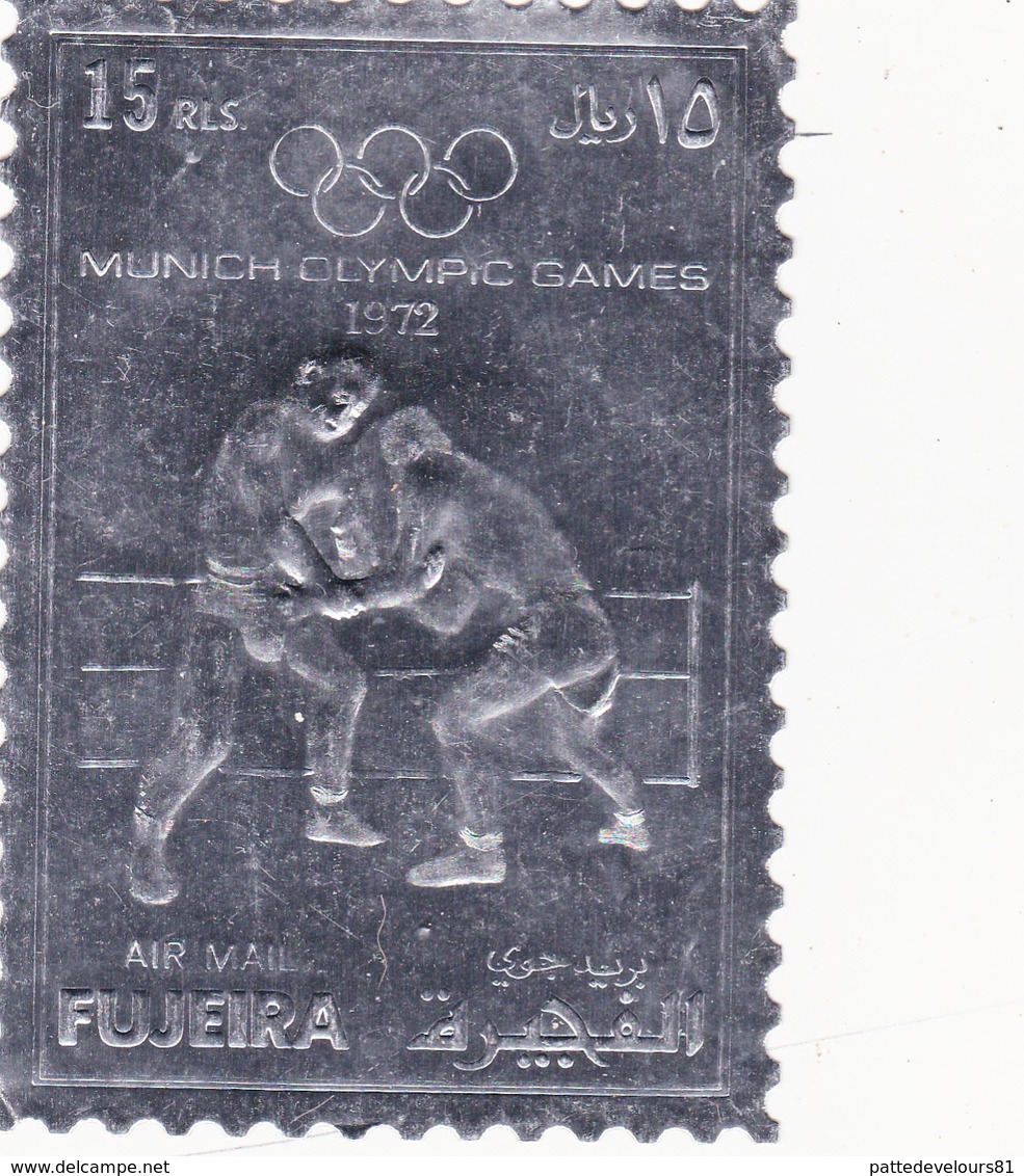 Etiquette De Vin Gaufrée Neuve  7,5 X 11 Jeux Olympiques De MUNICH 1972 FUJEIRA Olympisme J.O. Sport Lutte - Etichette Di Forma Insolita