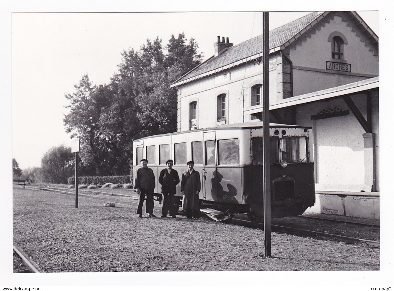 CPM TRAIN VOIR DOS 62 Ardres Vers Calais Gare De Bifurcation Pour Pont D'Ardres En 1953 VOIR DOS - Ardres