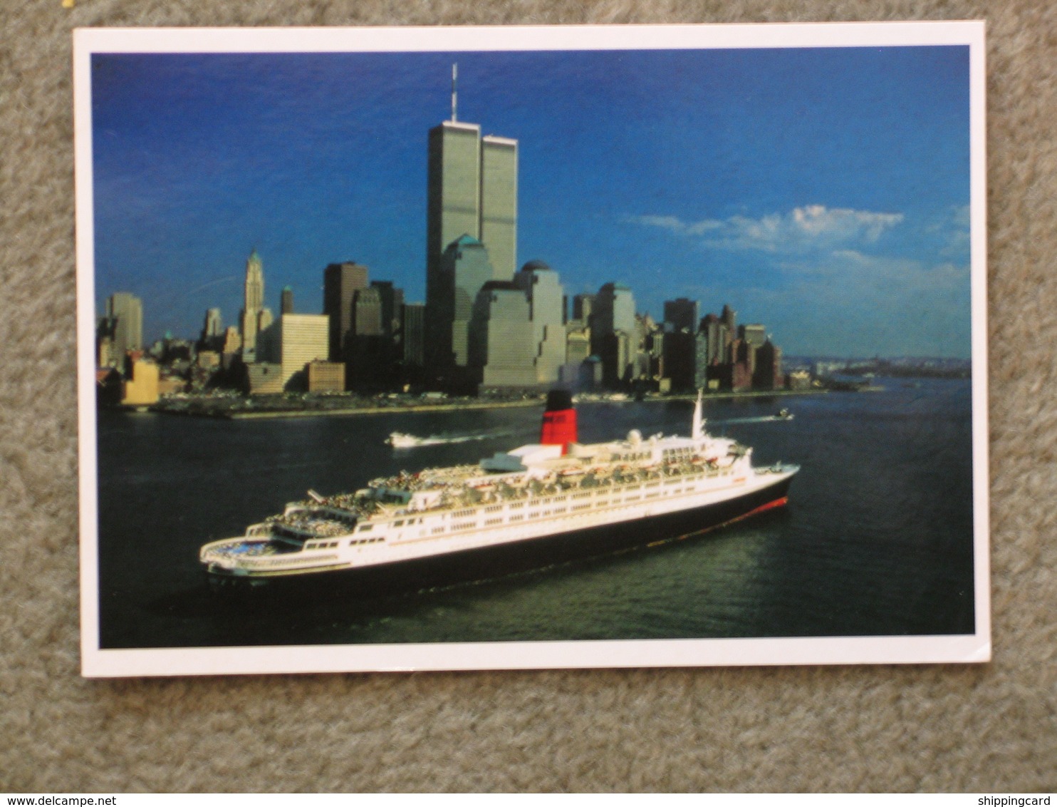 CUNARD LINE QUEEN ELIZABETH 2 (QE2) IN NEW YORK - Dampfer