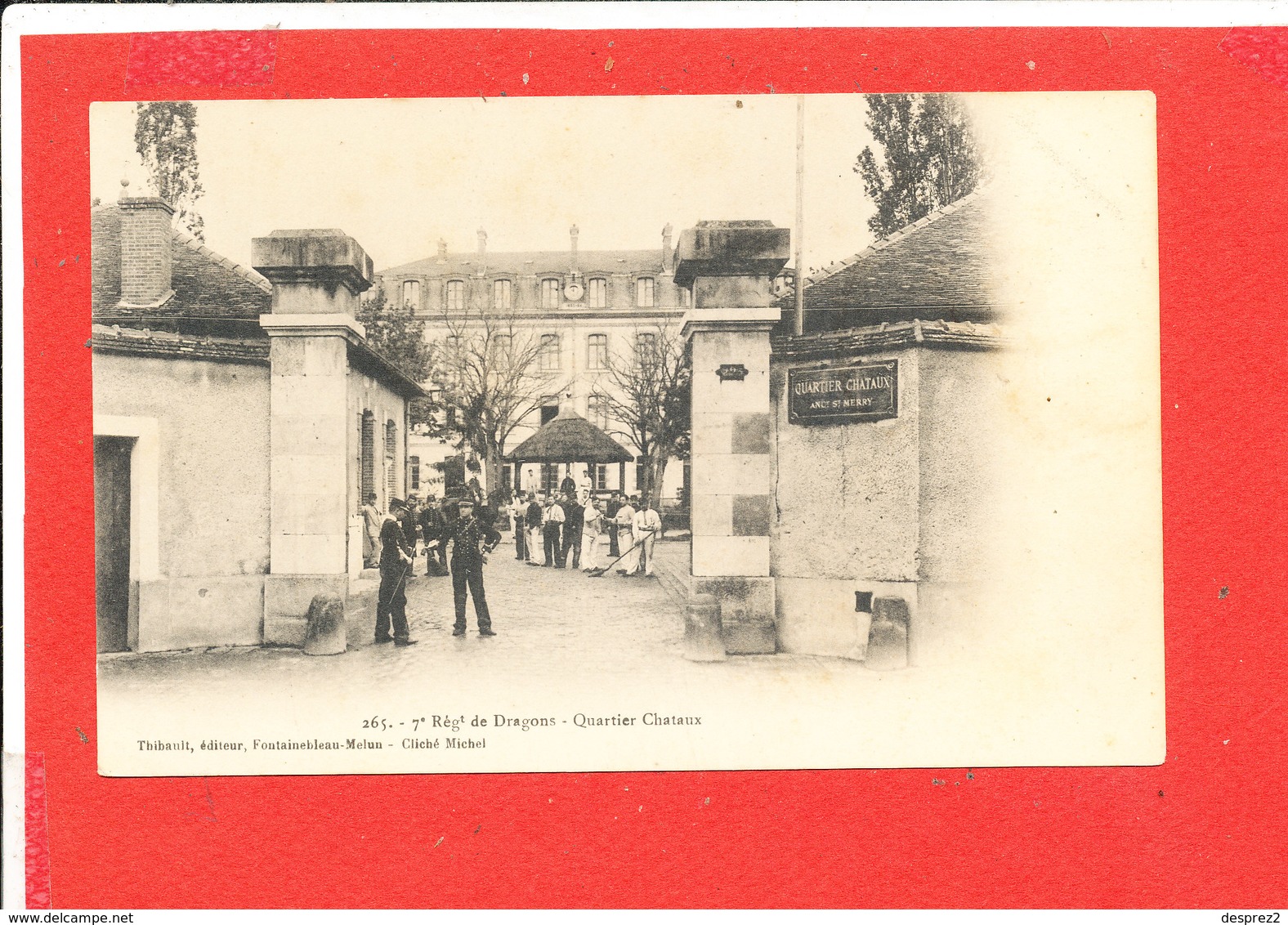 77 * 7 Eme Regiment De Dragons Quartier Chataux Cpa Animée 265 Edit Thibault Fontainebleau Melun - Regiments