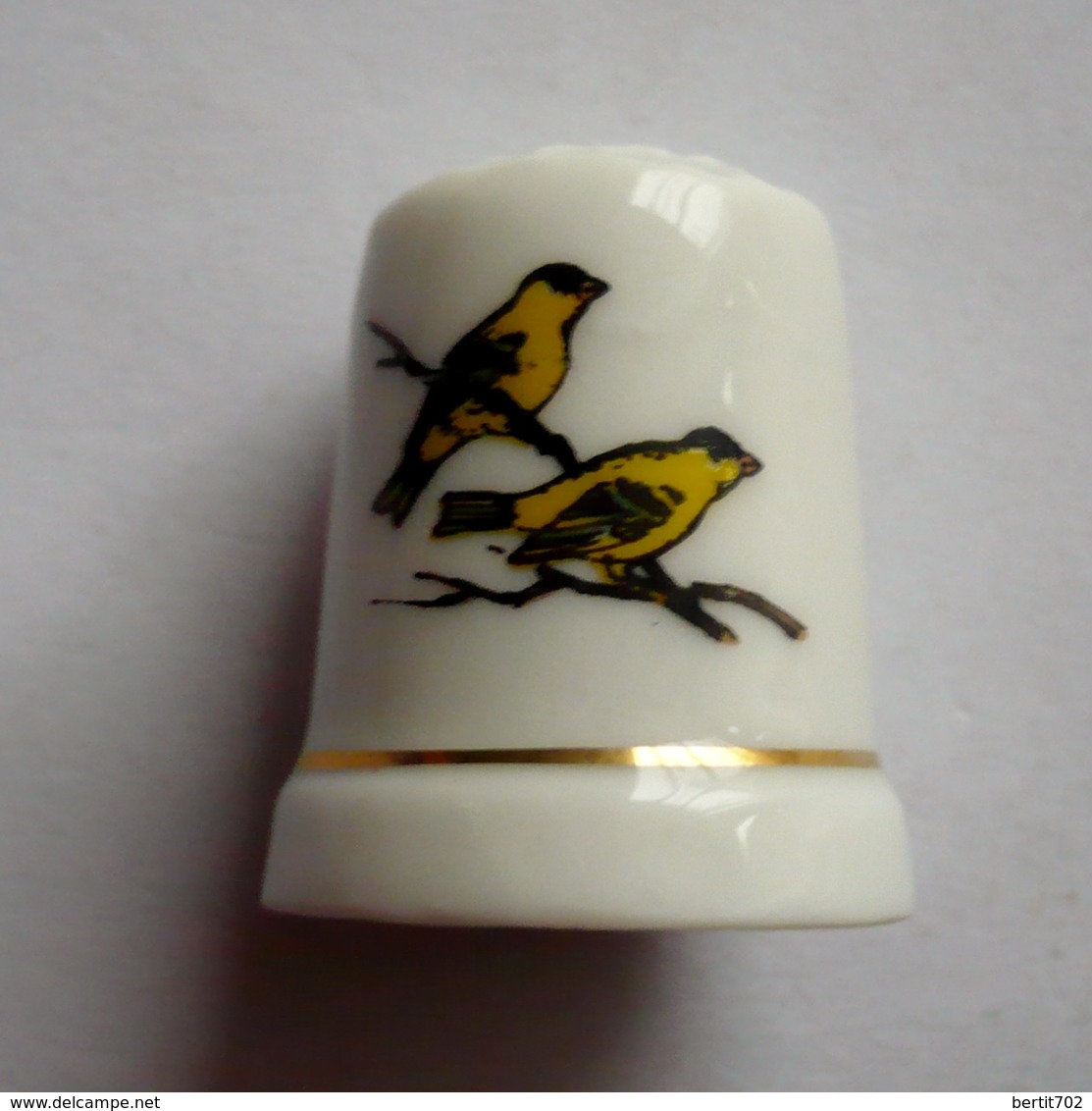 lot  de11 DES A COUDRE COLLECTION - porcelaine - OISEAUX - CHIENS - OURS musicien (voir 12 scans)