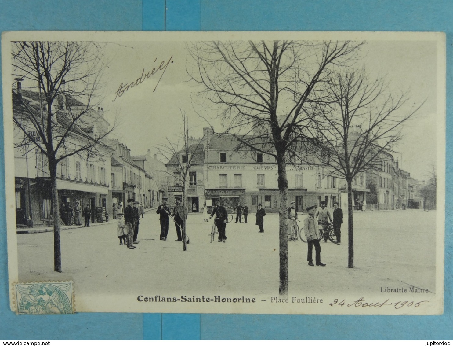 Conflans-Sainte-Honorine Place Foullière - Conflans Saint Honorine