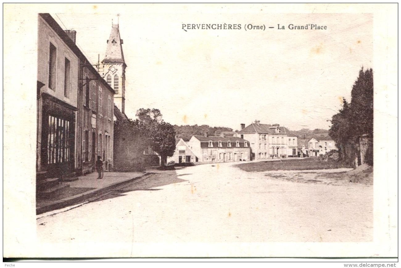 N°4112 A -cpa Pervenchères -la Grand Place- - Pervencheres