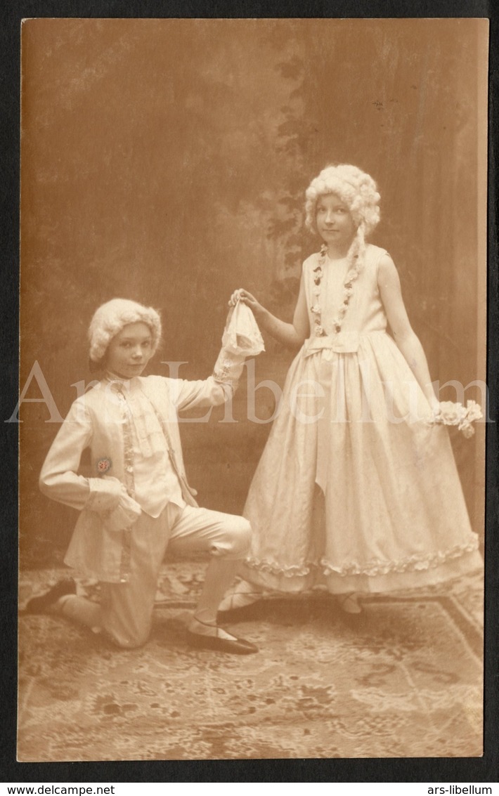 Photo Postcard / Foto / Photograph / Girl / Fille / Boy / Garçon / Dress Party / Photographer / England / 1932 - Photographie