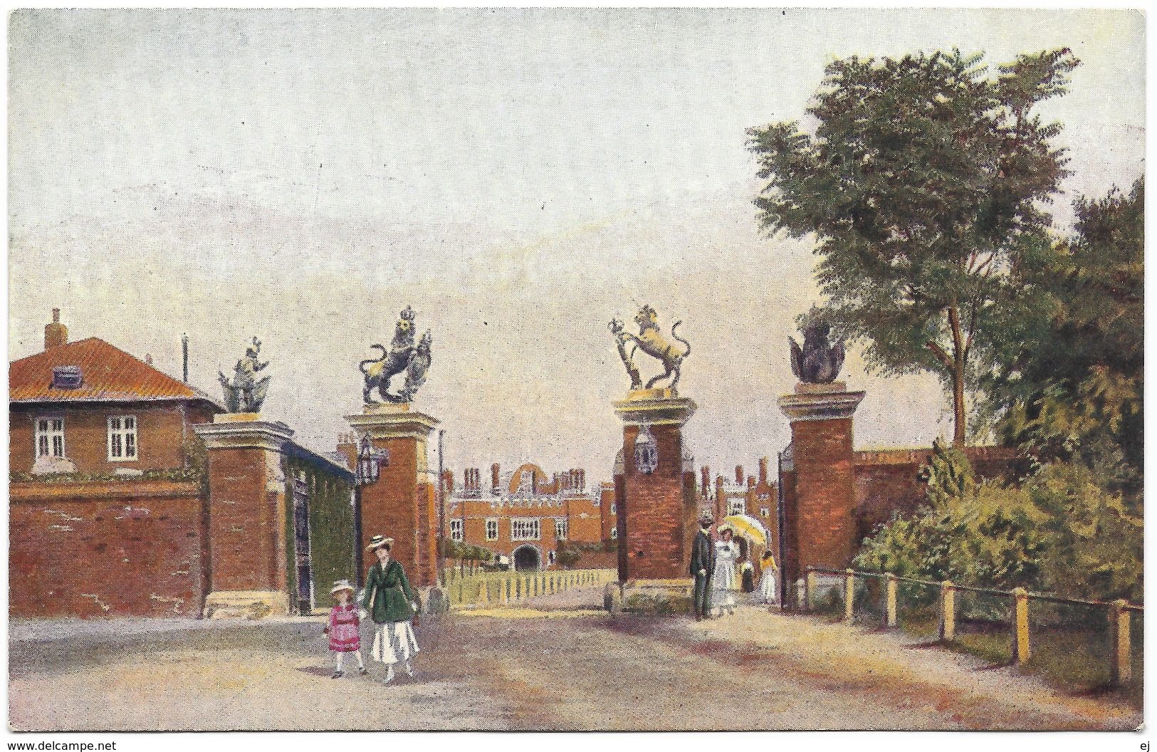 The Trophy Or Unicorn Gates Hampton Court Palace Unused C1925 - Gale & Polden - London Suburbs