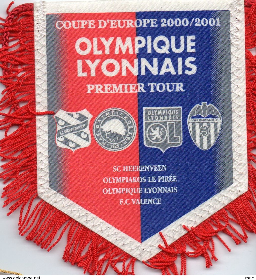 Fanion Du Groupe De LYON En Ligues Des Champions 2000/2001 1ère Phase - Habillement, Souvenirs & Autres