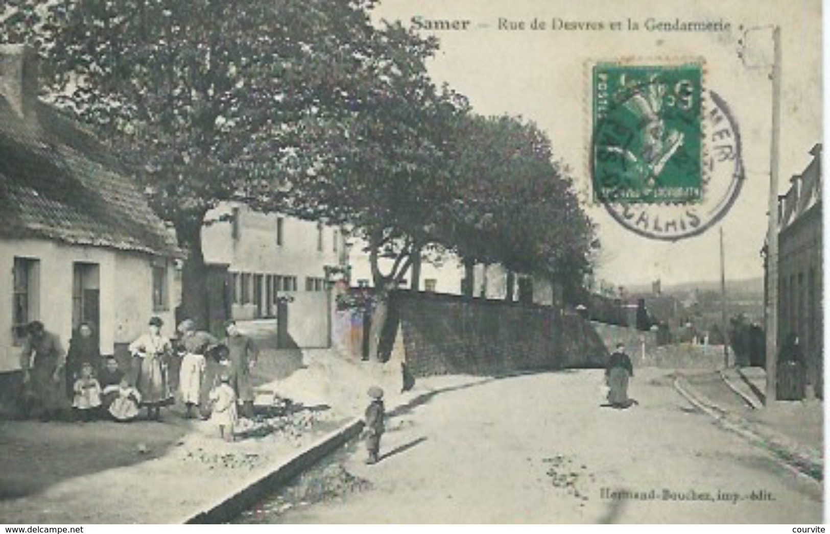 Samer - Rue De Desvres Et La Gendarmerie - Samer