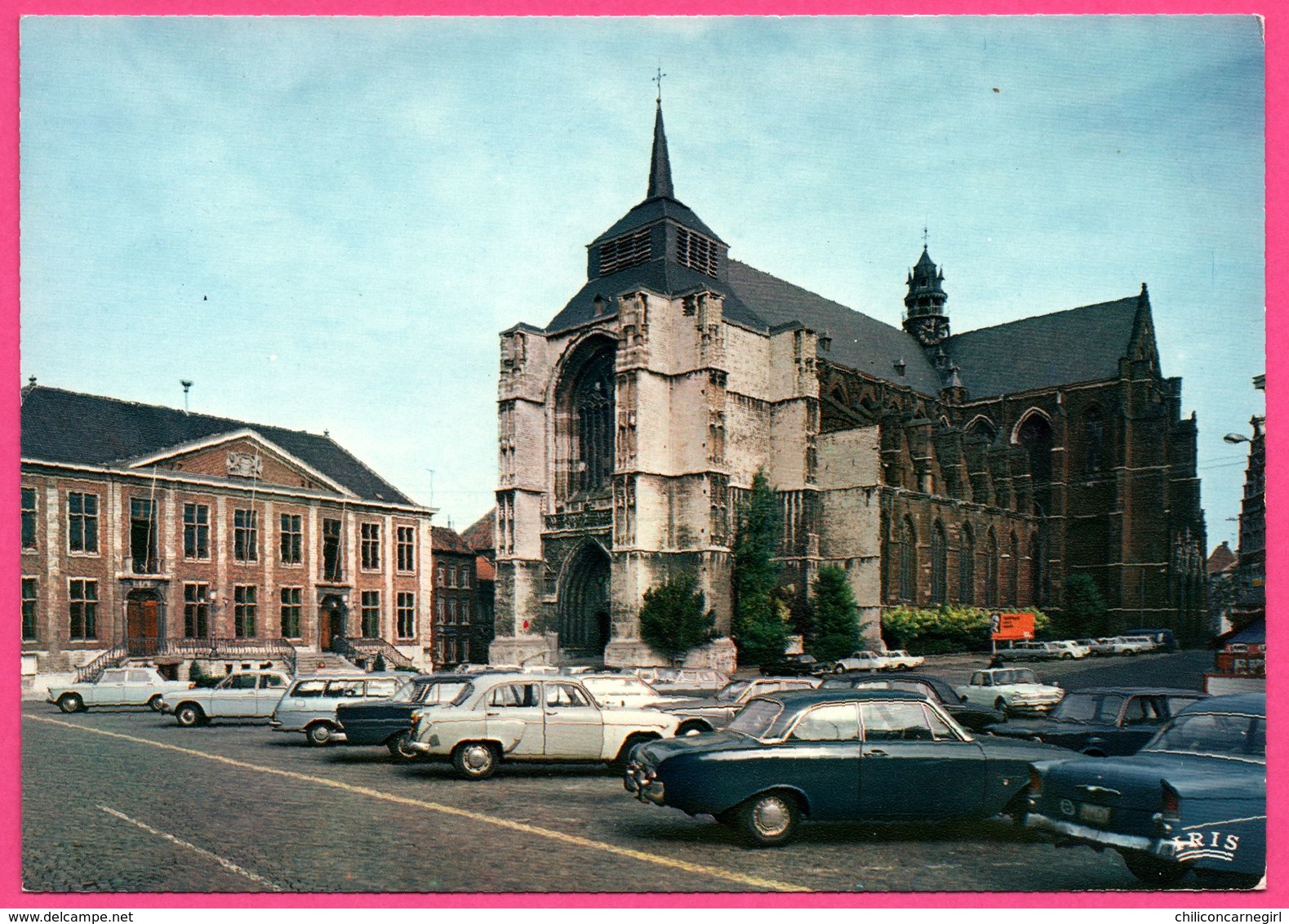 Diest - St Sulpitiuskerk En Stadhuis - Eglise St Sulpice - Hôtel De Ville - Vieilles Voitures - NELS - THILL - IRIS - Diest