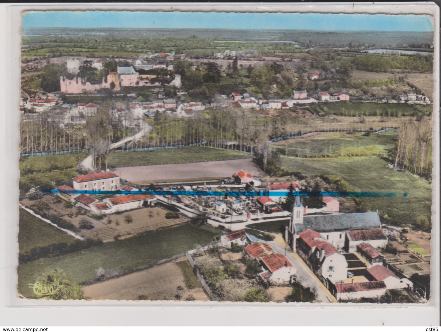 CPSM Grand Format - MONTREUIL BONNIN - Vue Générale Avec Le Chateau - Autres & Non Classés