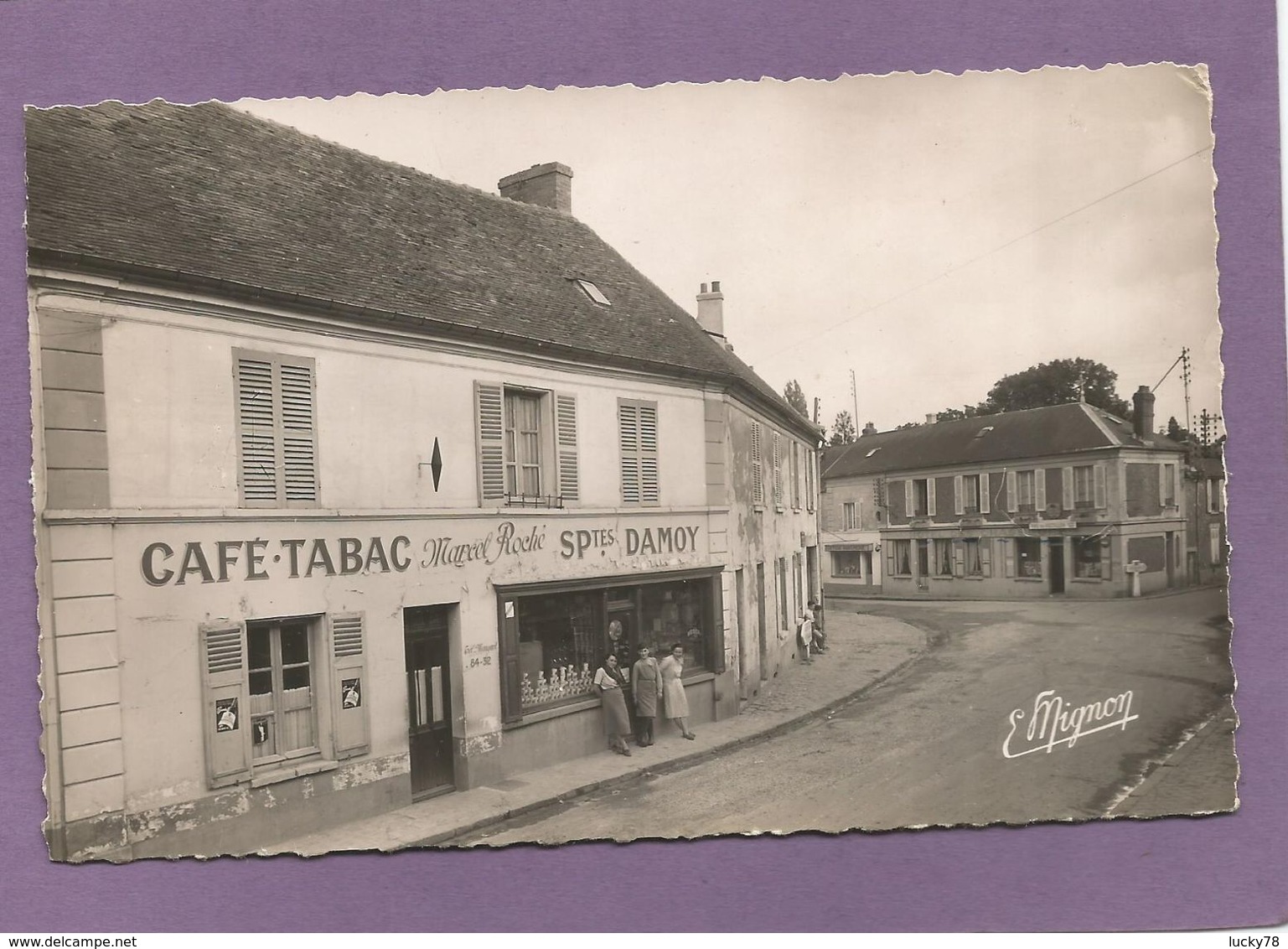 78 LE MESNIL-SAINT-DENIS / Rue Ernest Et Picard / Café-Tabac DAMOY / Animée. - Le Mesnil Saint Denis