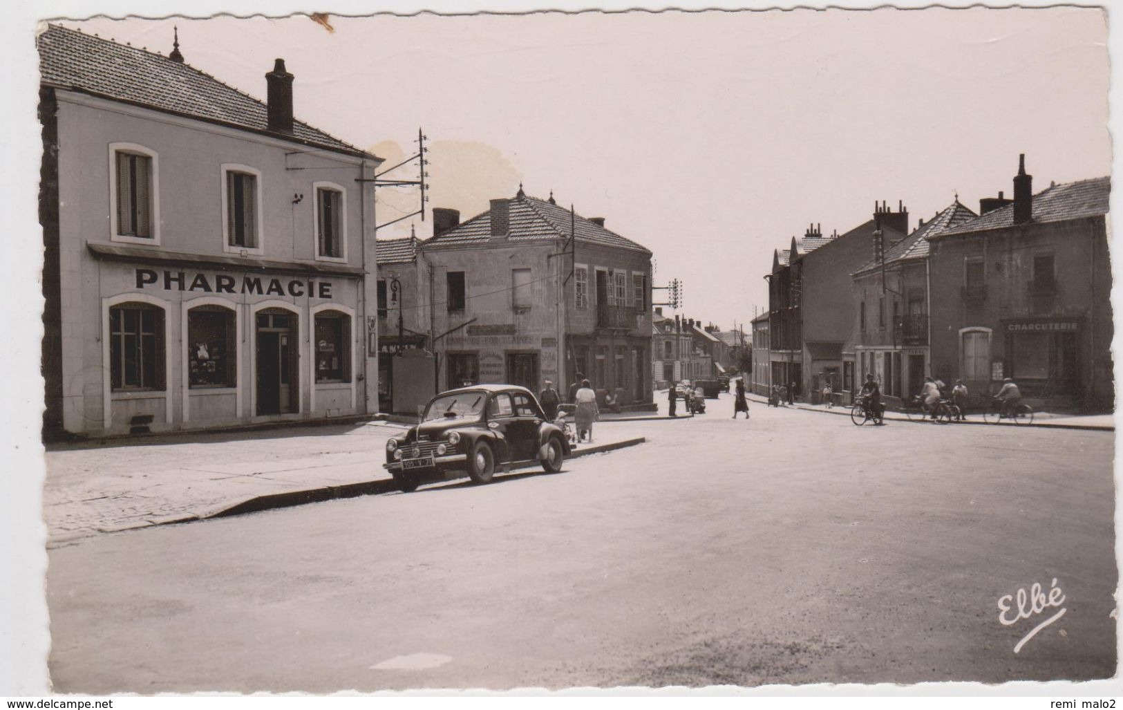 CARTE POSTALE   LE CREUSOT 71  Carrefour Des 4 Chemins - Le Creusot