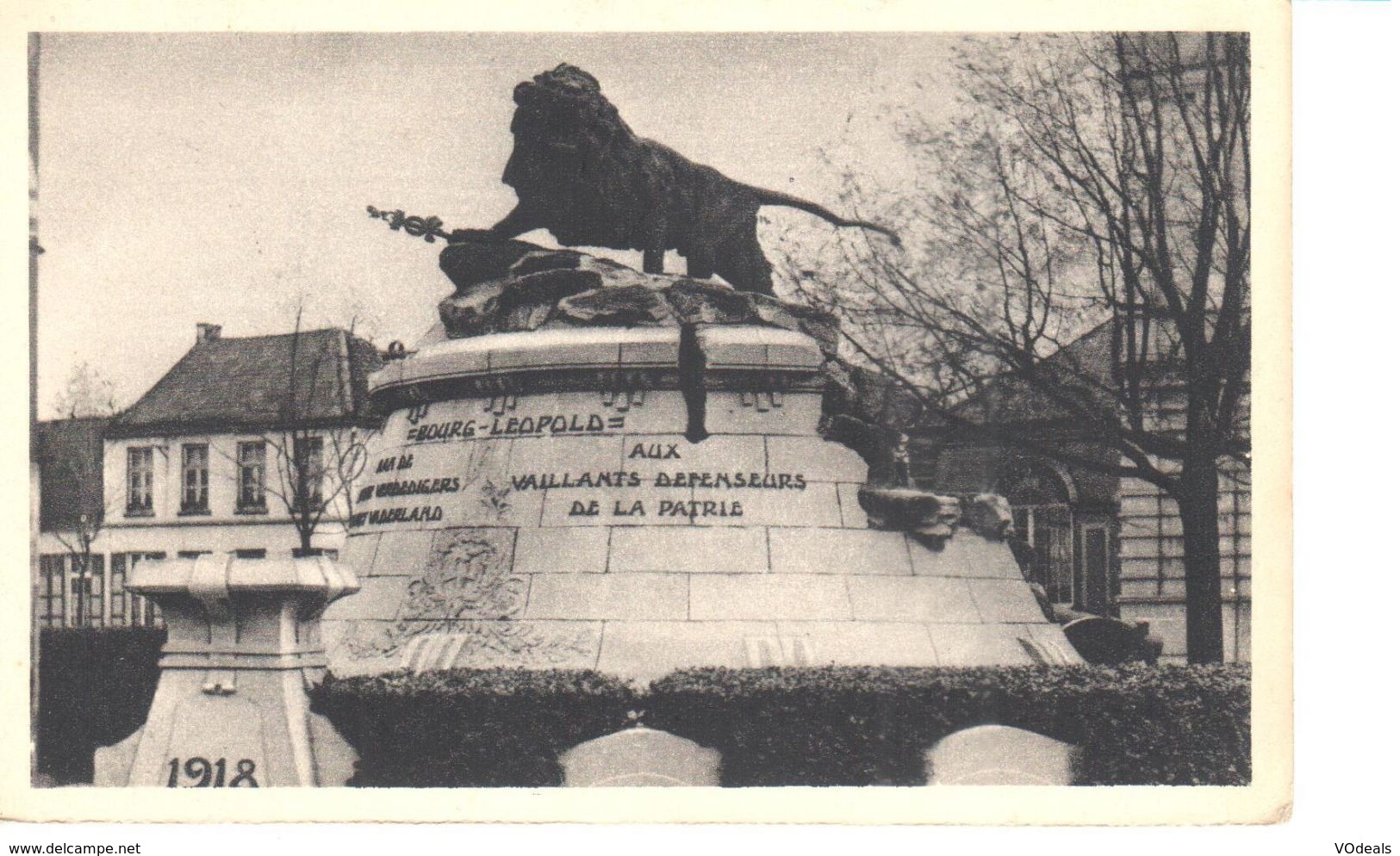 Bourg-Léopold - CPA - Camp De Beverloo - Monument Aux Morts - Sonstige & Ohne Zuordnung