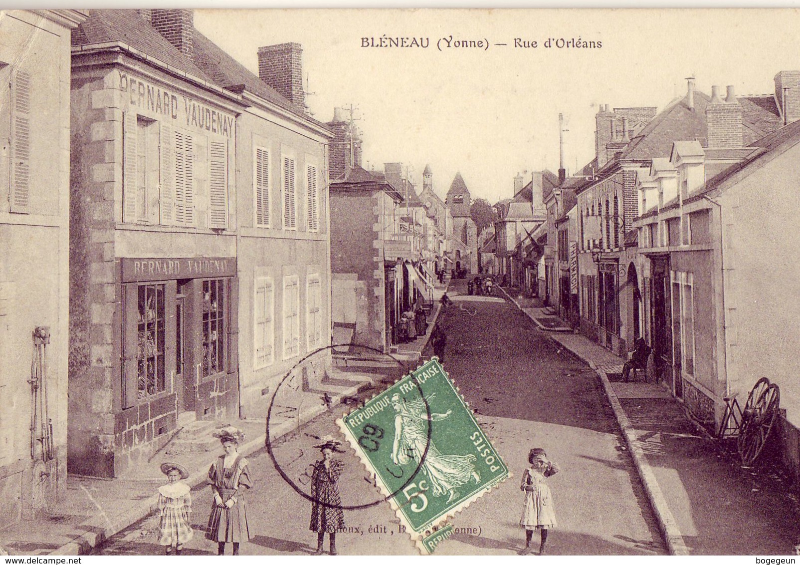 89 BLENEAU Rue D'Orléans - Bleneau