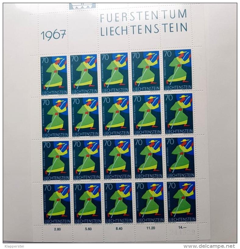 LIECHTENSTEIN LOT 12 KLEINBÖGEN Feuillet Bloc 1967 ** MNH SUPER ETAT