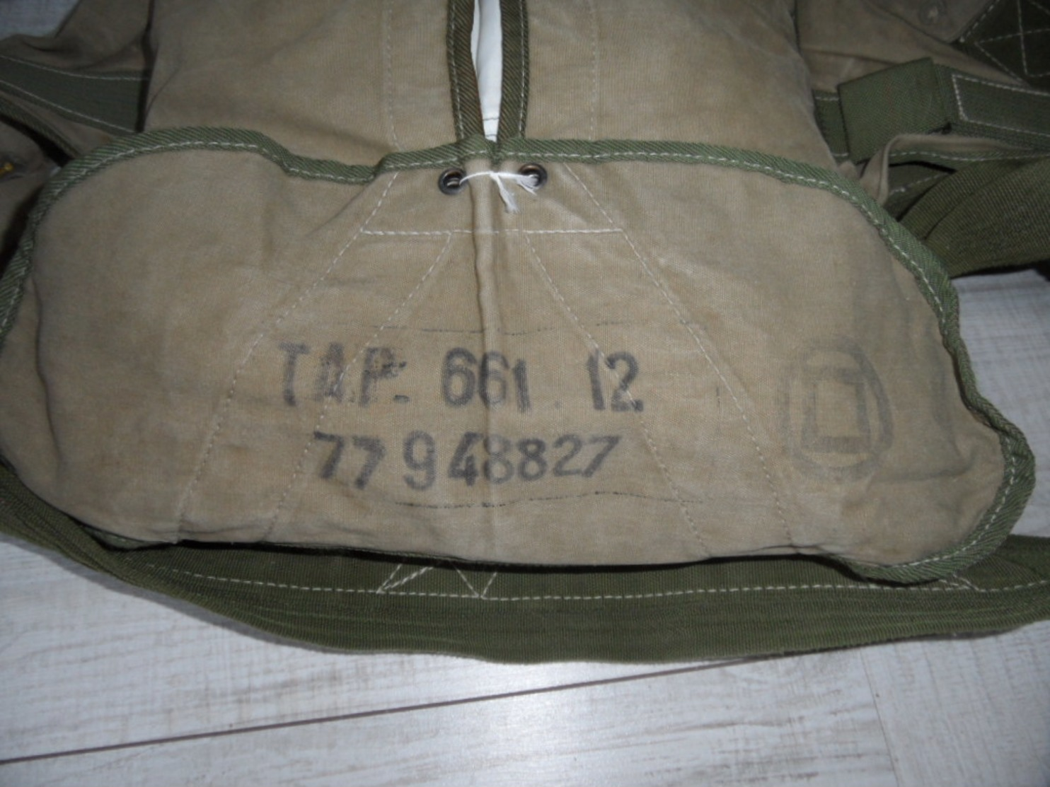 Parachute Dorsal AERAZUR TAP 661,parachutiste,indochine,algérie. - Autres & Non Classés
