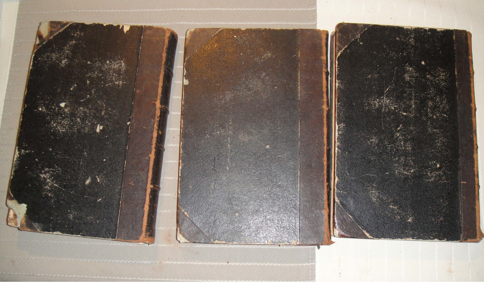 La Sainte Bible  Traduction De M De Genoude 3 Volumes Bon état 1834 - 1801-1900