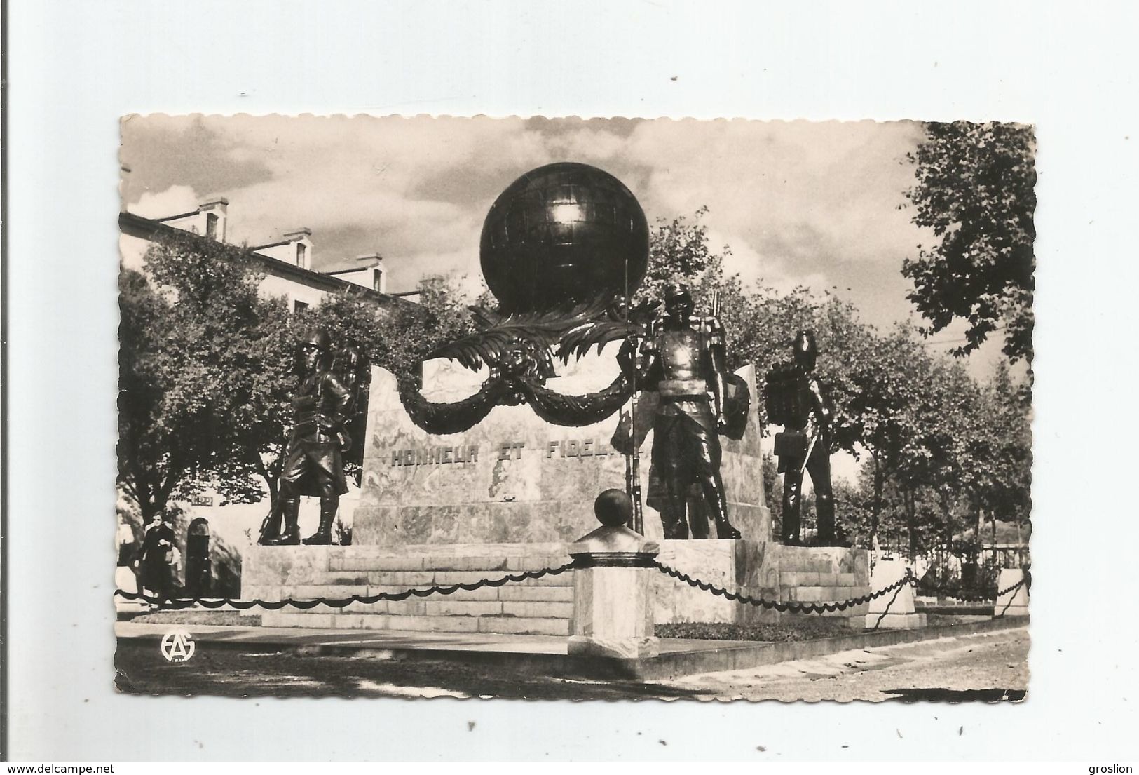 SIDI BEL ABBES 43 LE MONUMENT AUX MORTS DE LA LEGION ETRANGERE 1957 - Monuments Aux Morts