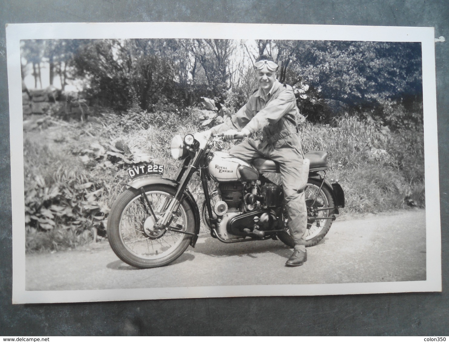 Pilote RAF Sur Sa "Royal Enfield" 1950 - Motos