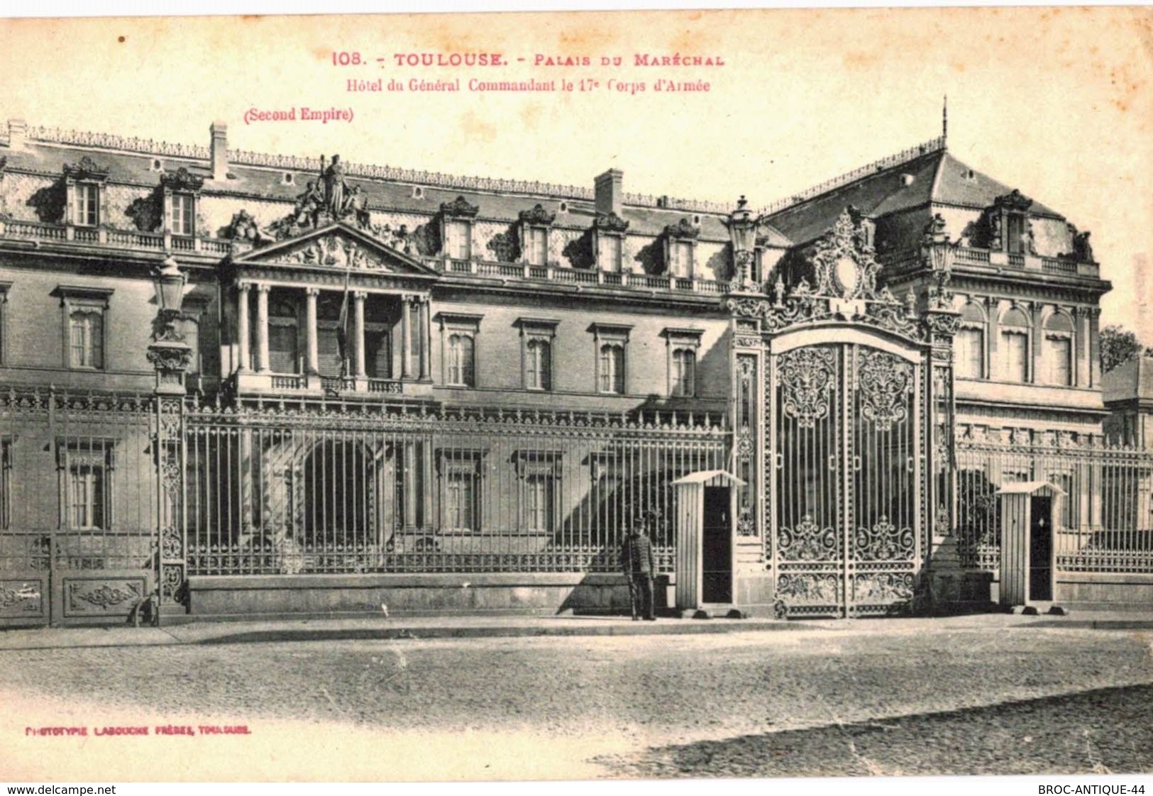 CPA N°20216 -  LOT DE 8 CARTES DE TOULOUSE - PALAIS DU MARECHAL