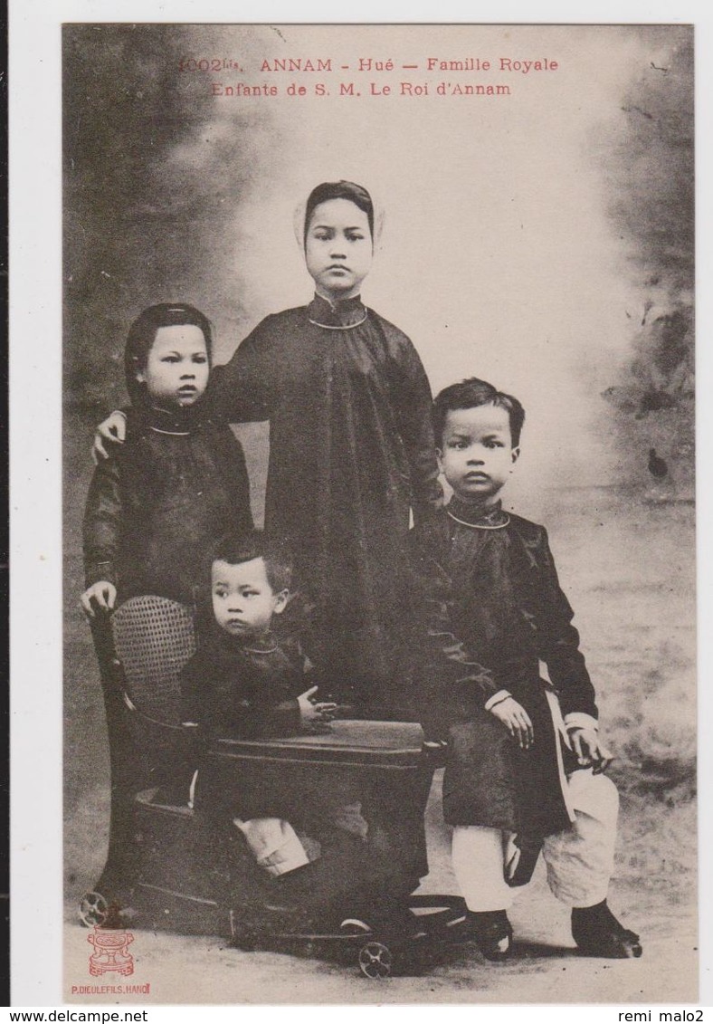 CARTE POSTALE   ANNAM.HUE.Famille Royale Enfants De S.M. Le Roi D'Annam - Viêt-Nam