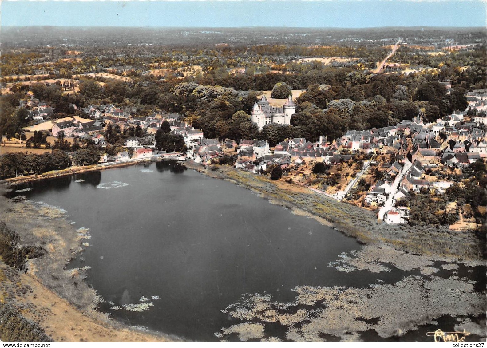 35-COMBOURG- L'ETANG , LE CHATEAU , LA VILLE , VUE AERIENNE - Combourg