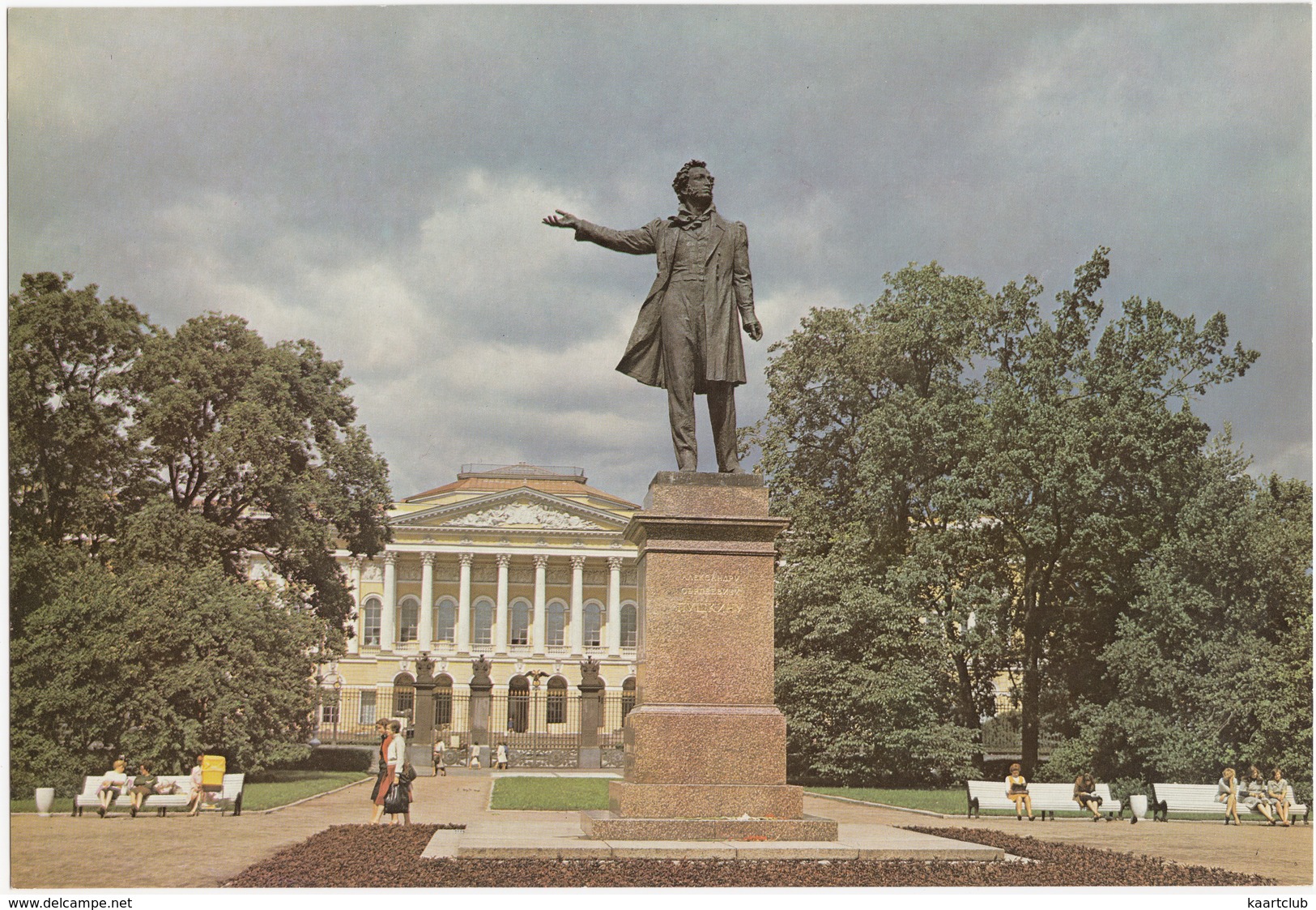 Leningrad: Monument à Pouchkine,Place Des Arts - Monument To Pushkin,Arts Square - (Jumbo Sized Postcard; 25 Cm X 17 Cm) - Russia