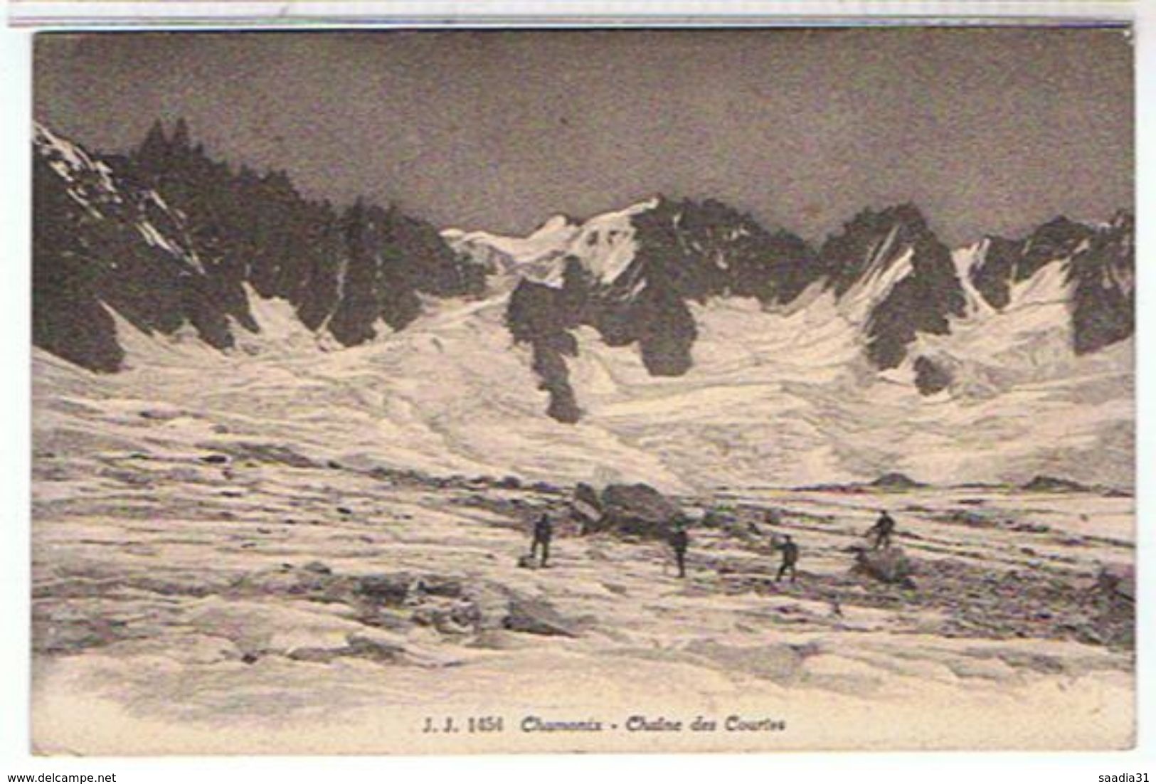 74..CHAMONIX  - CHAINE  DES COURTES + PERSONNAGES  BE      1F 750 - Chamonix-Mont-Blanc