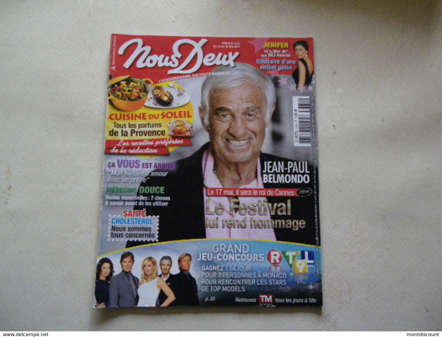 JEAN-PAUL BELMONDO VOIR PHOTO... ANCIEN MAGAZINE...REGARDEZ MES VENTES ! J'EN AI D'AUTRES - Magazines & Catalogues