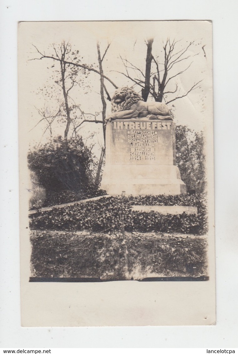 59 - ARLEUX / CARTE PHOTO ALLEMANDE - MONUMENT AUX MORTSS - Arleux