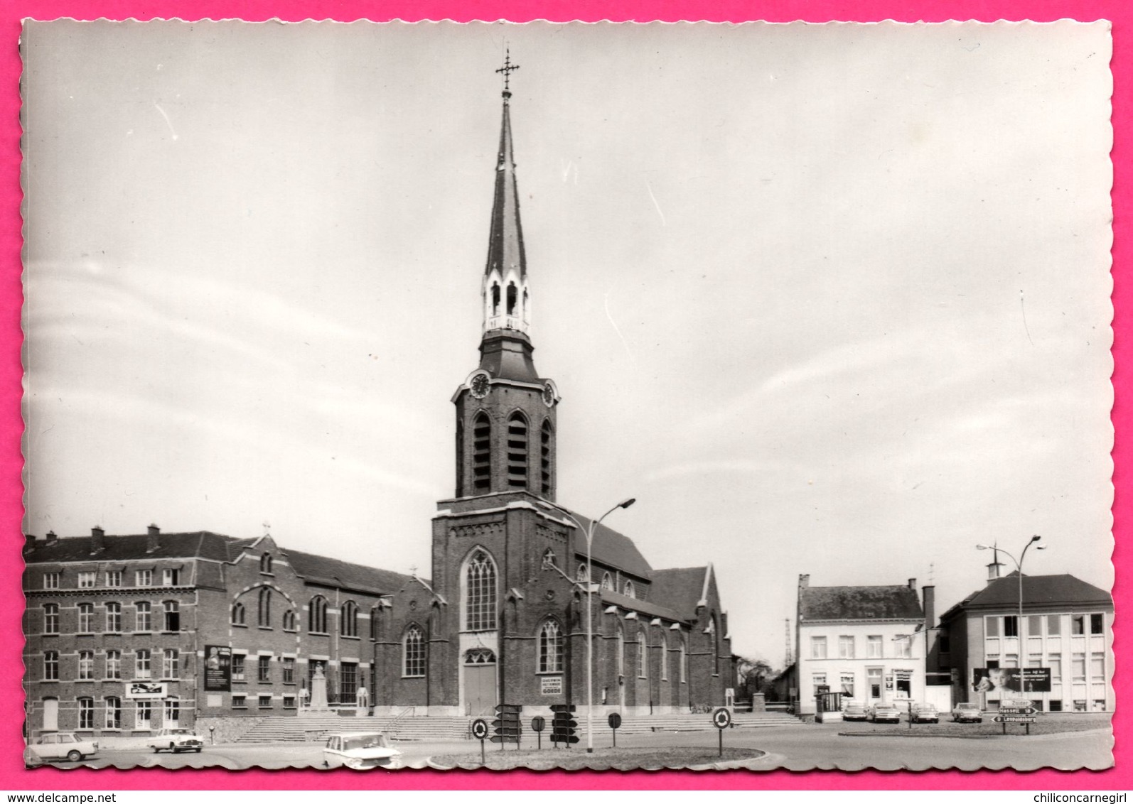 Beringen - Markt - Kerk - Vieilles Voitures - WINDERIX - Beringen