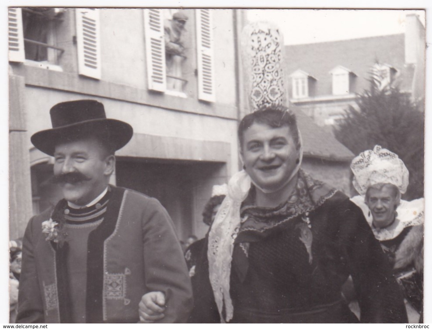 LOT de 26 anciennes photos BRETAGNE FINISTERE DOUARNENEZ Défilé Gras Costumes Années 60