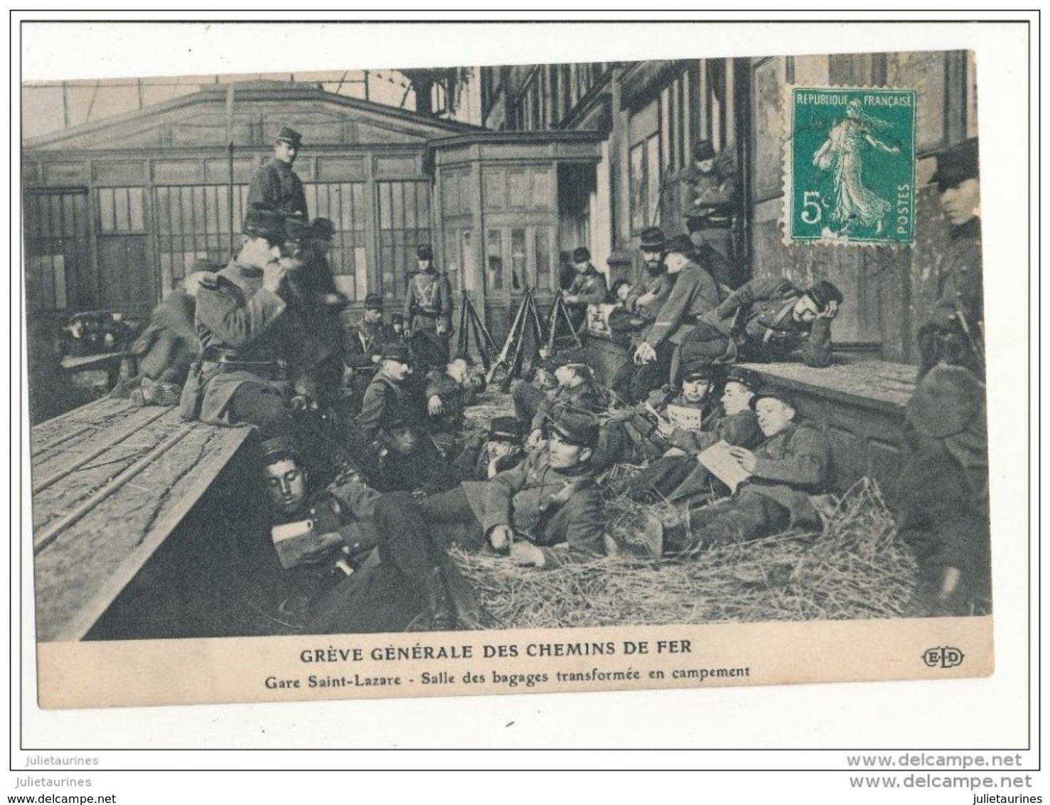 GREVE GENERALE DES CHEMINS DE FER GARE SAINT LAZARE SALLE DES BAGAGES TRANSFORMEE EN CAMPEMENT CPA BON ETAT - Autres & Non Classés