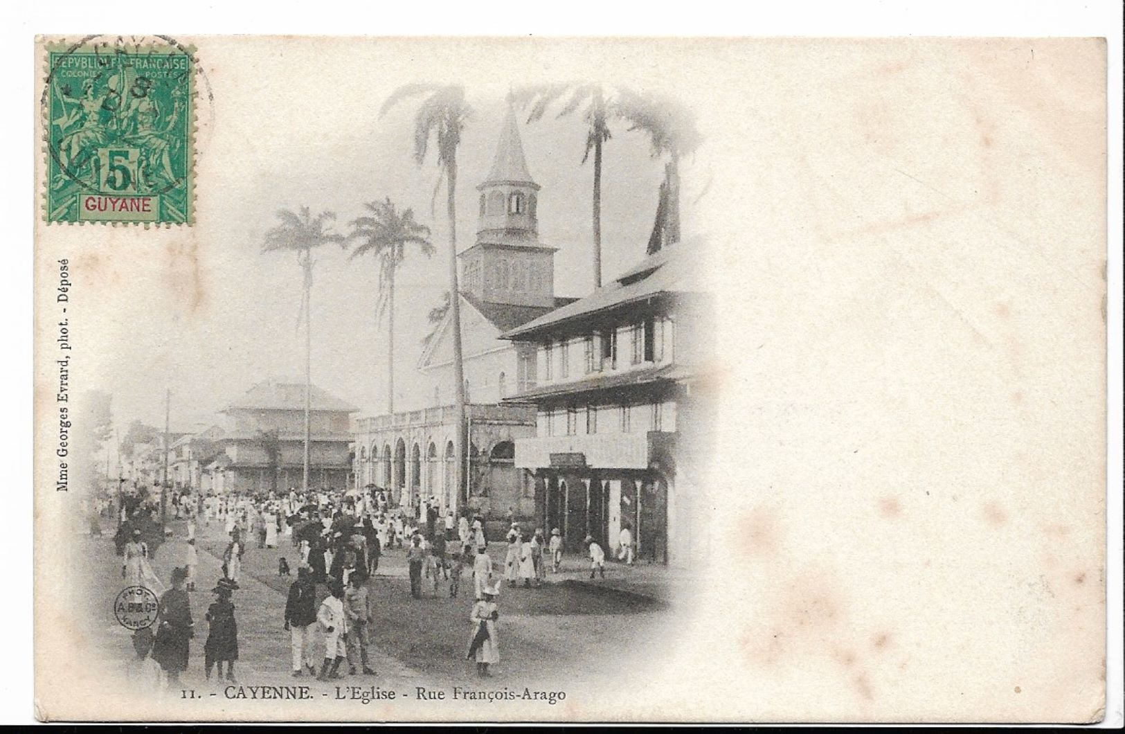 GUYANE - Cayenne - L'église - Rue François Arago - ( Voir Scan) - Cayenne