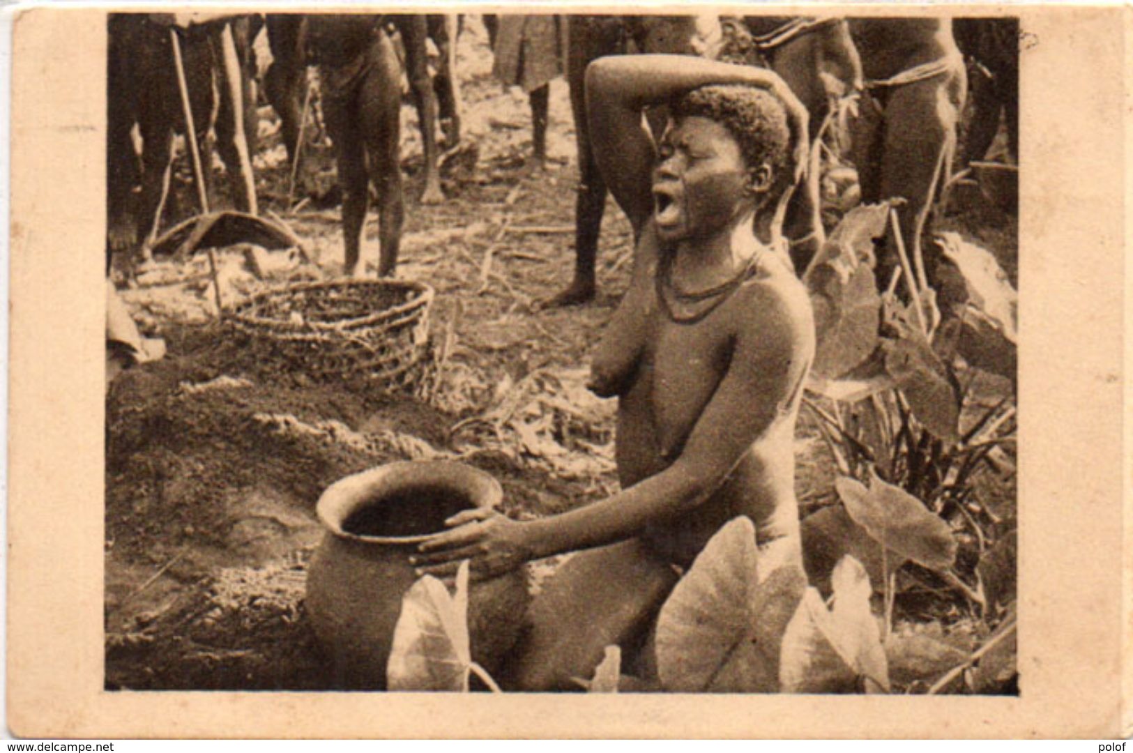 OUBANGUI CHARI - Afrique Equatoiale Française -Femme Nue Boubou (Urne Funéraire Du Mari)- Photo René Moreau (103193)) - Tschad