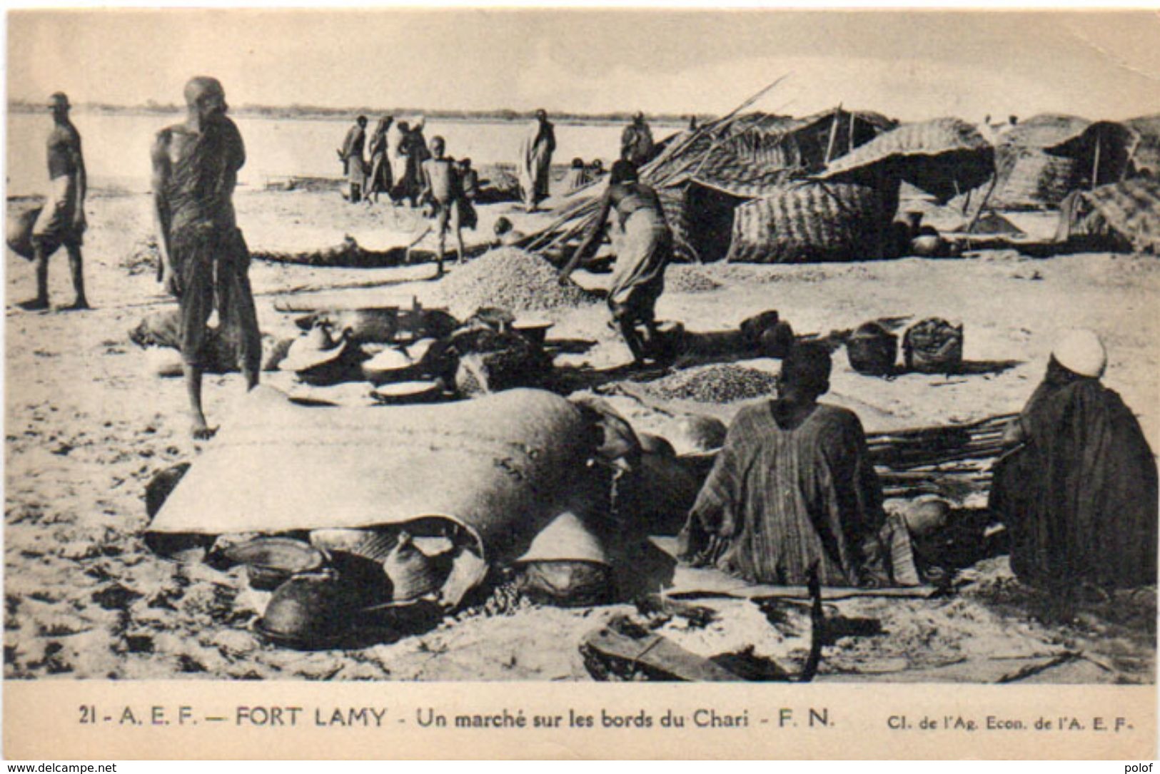 FORT LAMY - Un Marché Sur Les Bords Du Chari - A.E.F.     (103200)) - Tchad