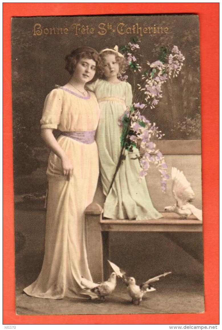 GBM-10 Bonne Fête Sainte-Catherine, Jeune Femme, Fillette, Colombes Et Bouquet De Fleurs. Circulé 1913 - Santa Caterina