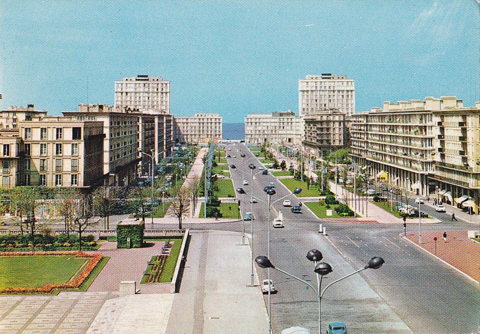 Lot De 3 C.p.: Le Havre L'Avenue Foch Et La Porte Océane, Souvenir, En Forêt De Montgeon Le Coin équestre - Non Classés