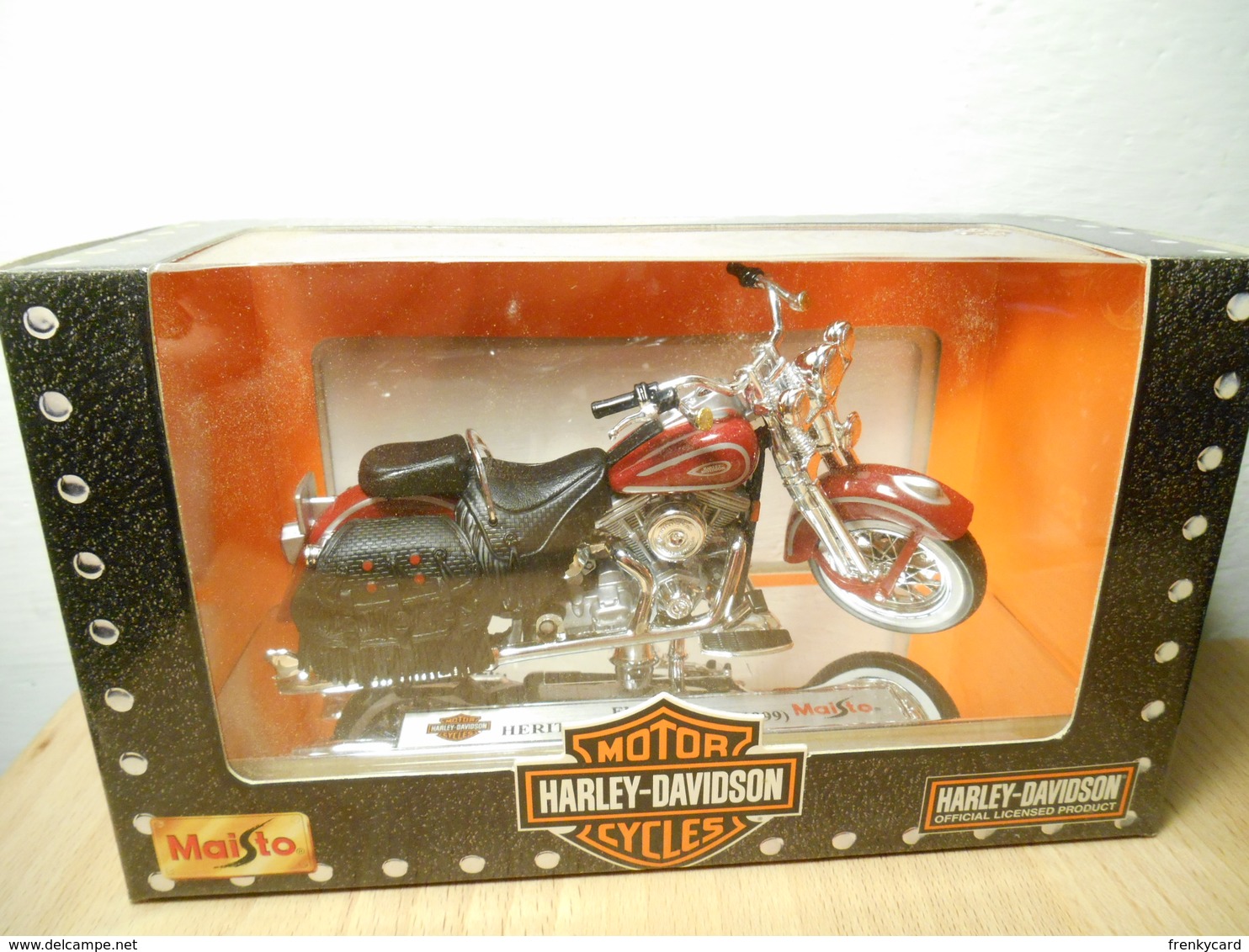 Harley Davidson Maisto 1:18 1993 Flsts Heritage Springer 1999 - Motorcycles