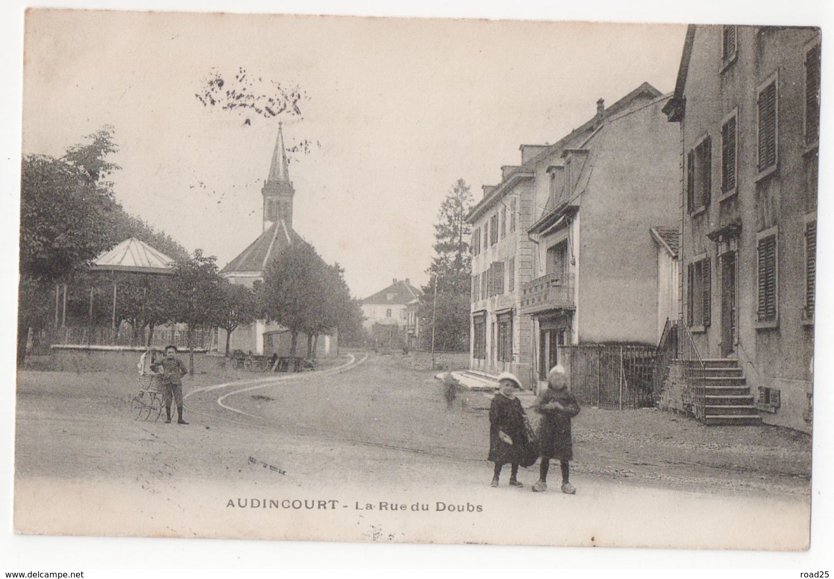 ( 25 ) Lot de 95 cartes postales anciennes du département du Doubs