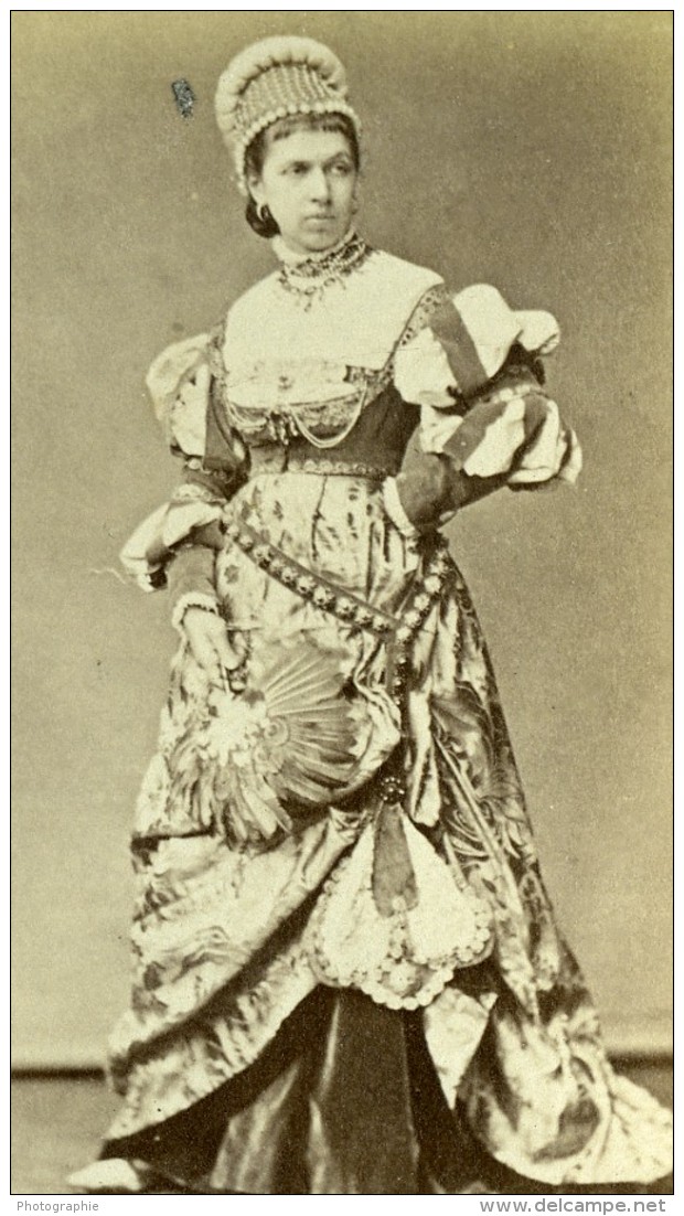 Mode Feminine Européenne Du XVIe Siécle Costumes Ancienne Photo Calavas 1890 - Old (before 1900)