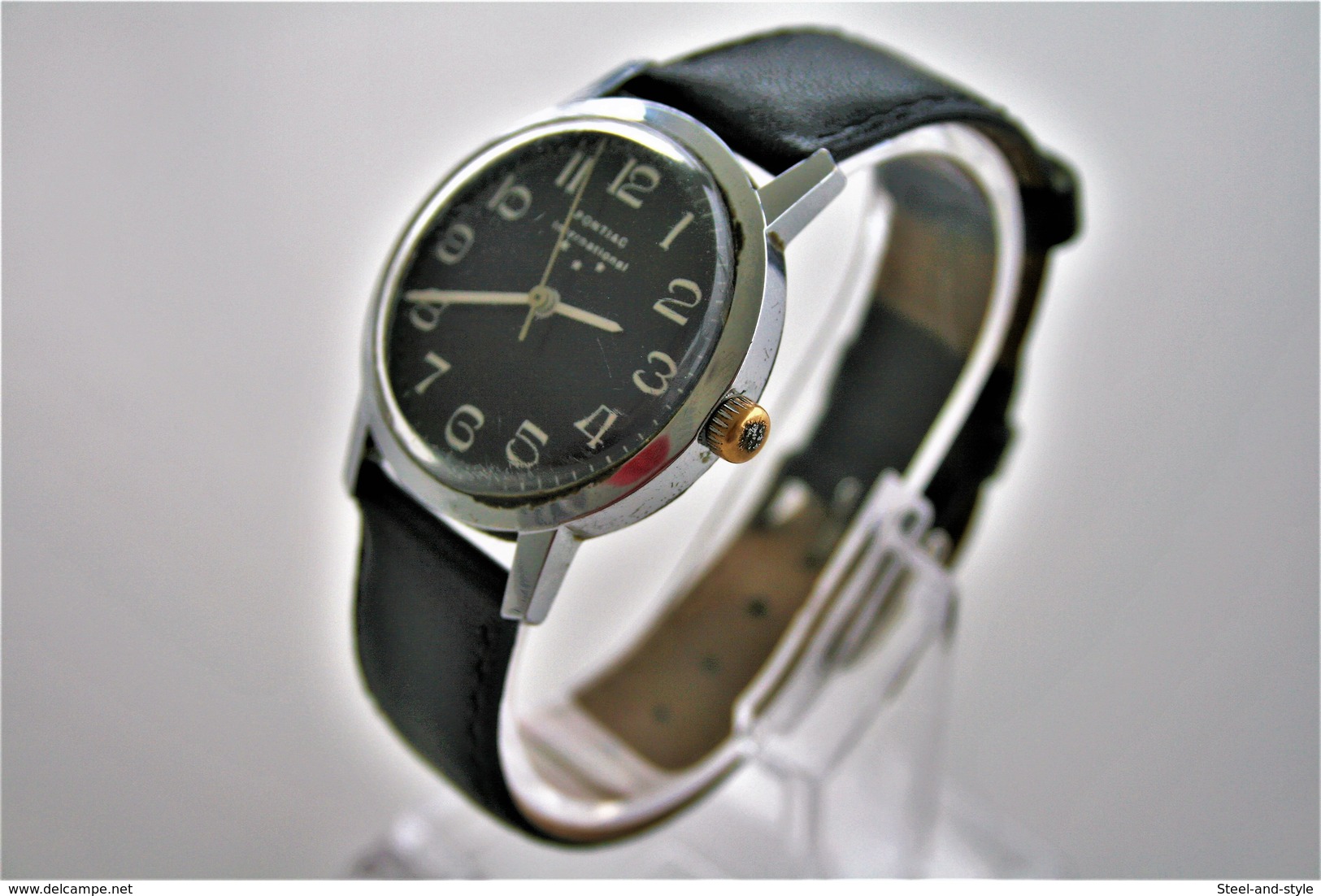 Watches : PONTIAC * * * MEN INTERNATIONAL HAND WIND - 1960-70's  - Original - Swiss Made - Running - Excelent Condition - Montres Modernes