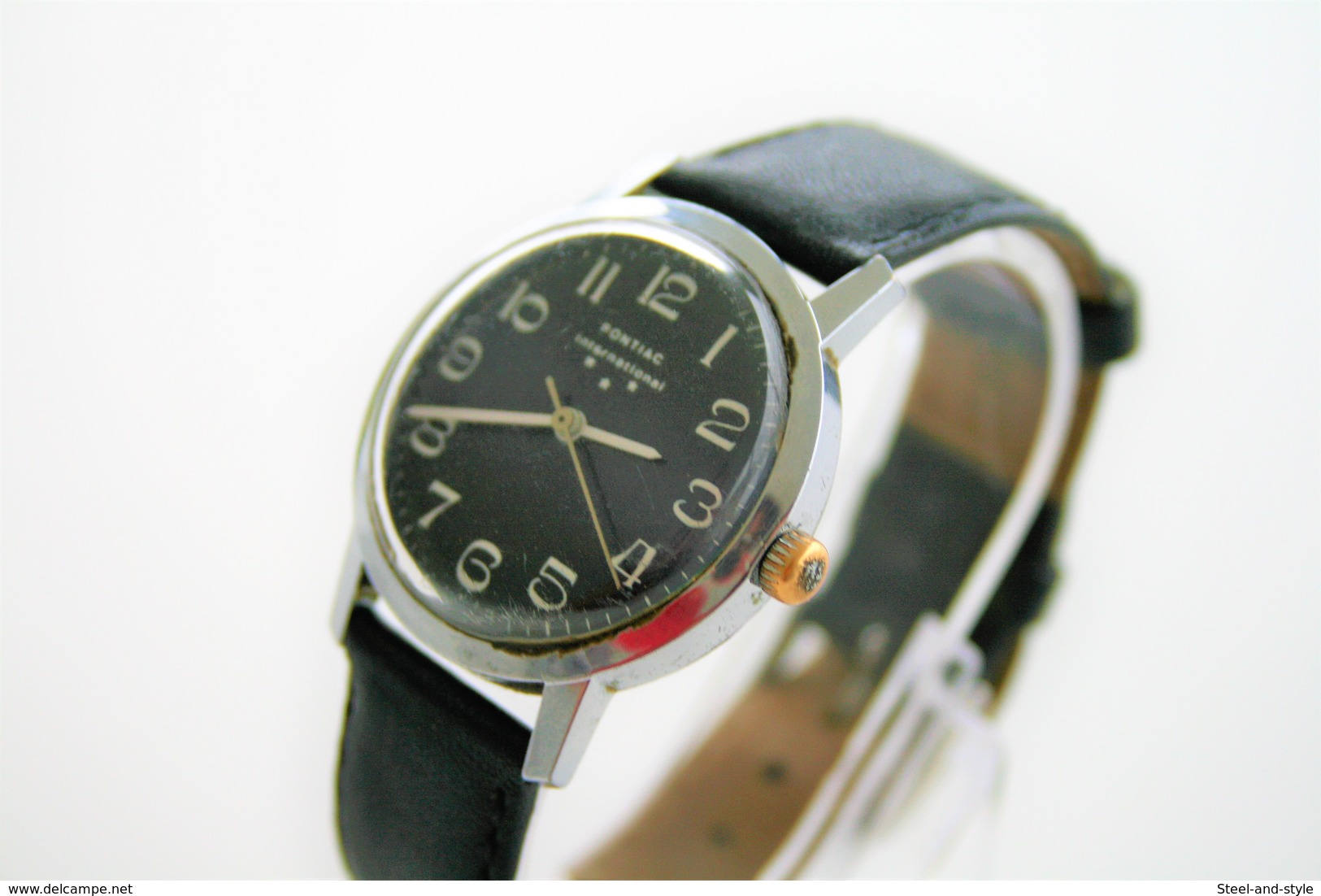 Watches : PONTIAC * * * MEN INTERNATIONAL HAND WIND - 1960-70's  - Original - Swiss Made - Running - Excelent Condition - Montres Modernes