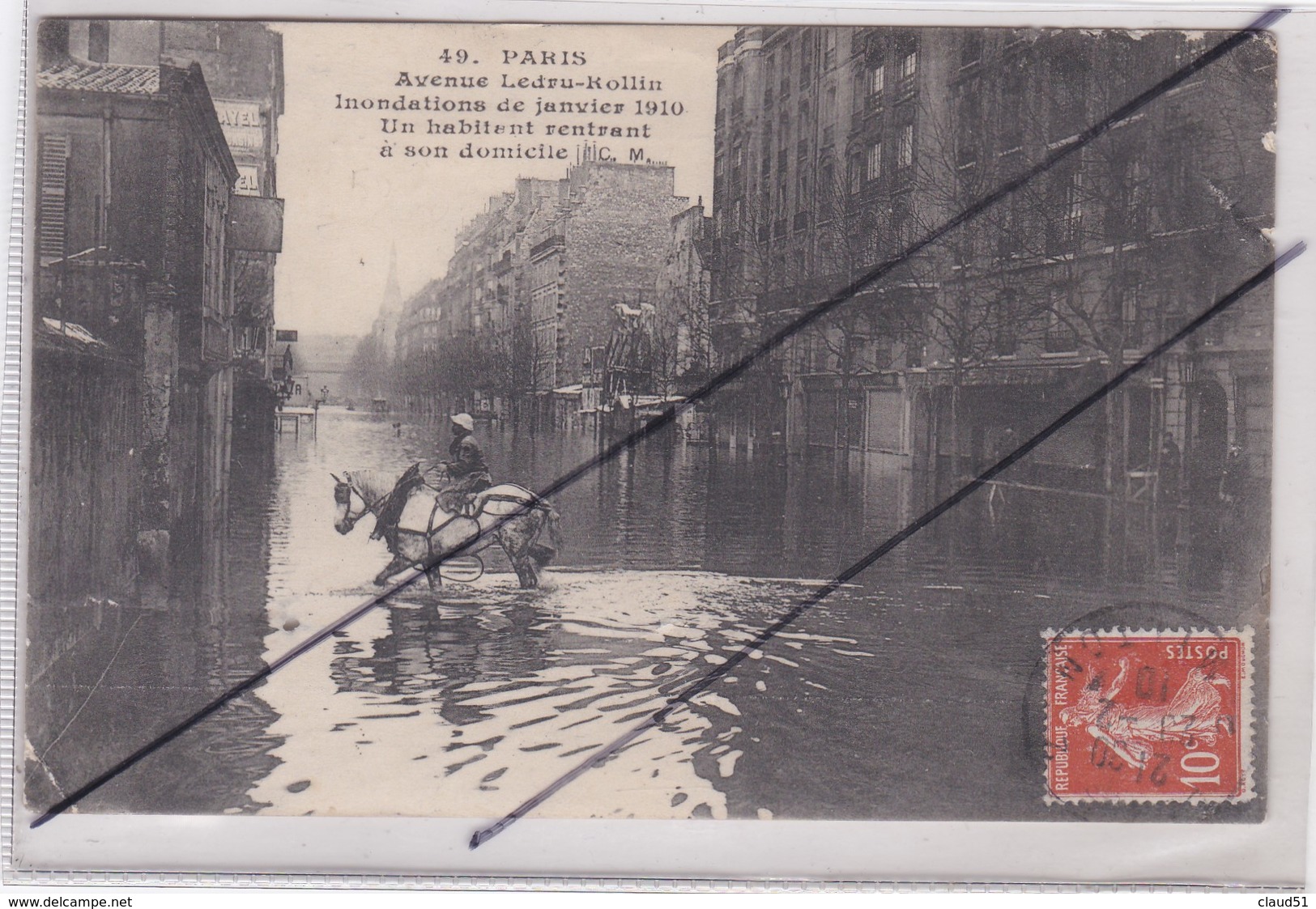 PARIS (75)12me Arr.Avenue Ledru-Rollin.Un Habitant Rentrant Chez Lui.Inondations De Janvier 1910 - Überschwemmung 1910