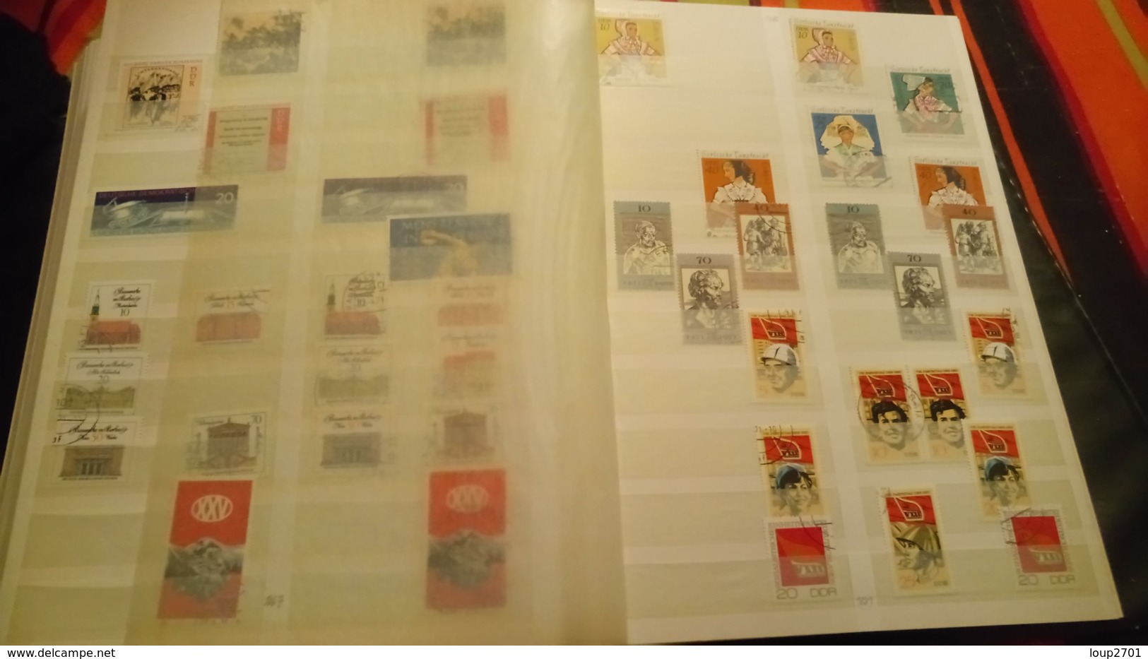 F0755 GROS LOT FEUILLES DDR A TRIER BELLE COTE DÉPART 10€