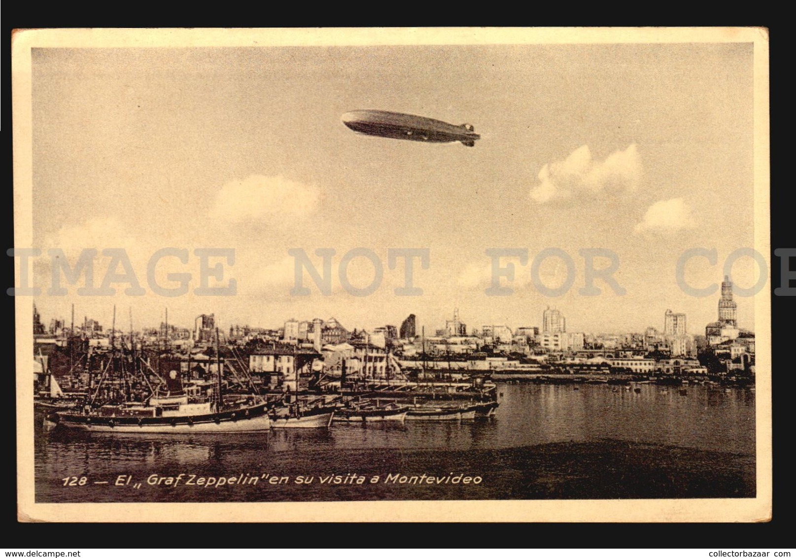 URUGUAY MONTEVIDEO  GRAFF ZEPPELIN FLY OVER MONTEVIDEO CA1930 POSTCARD CPA AK (W4-3922) - Uruguay